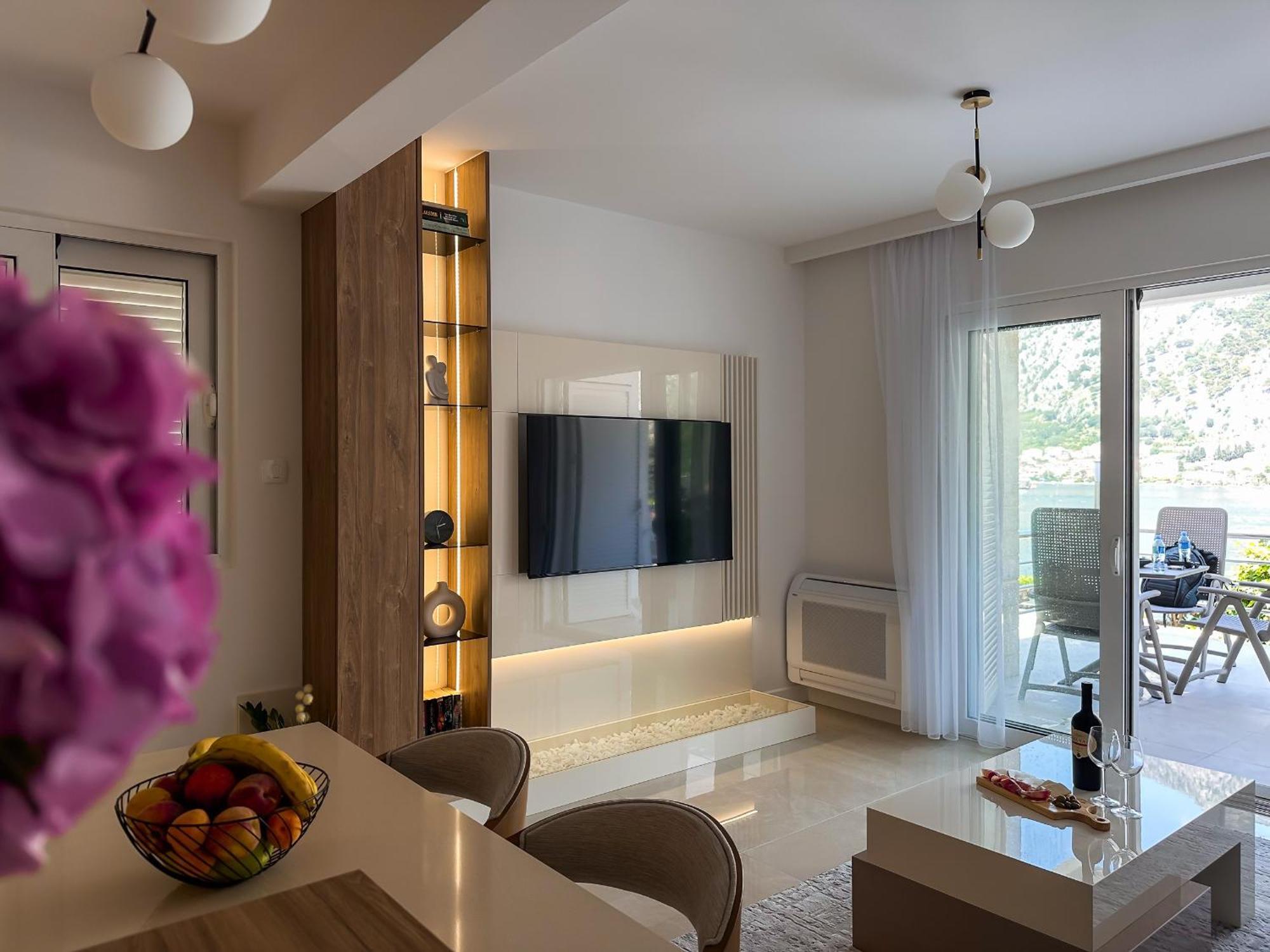 Chillout Apartment In Kotor Bay Екстериор снимка