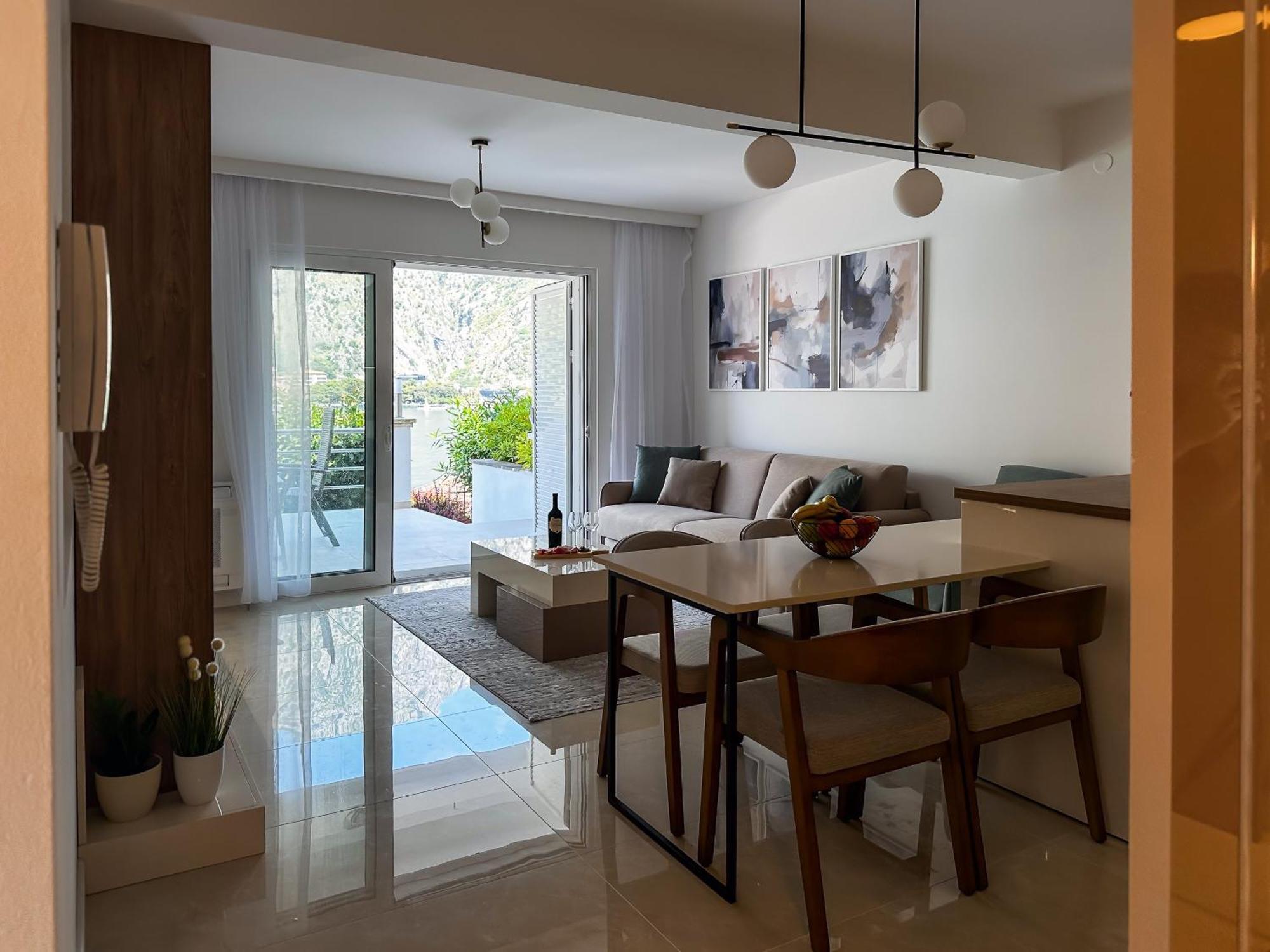 Chillout Apartment In Kotor Bay Екстериор снимка